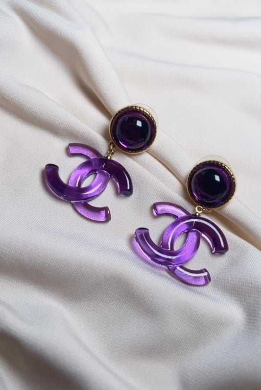 Dripping in violet dreams